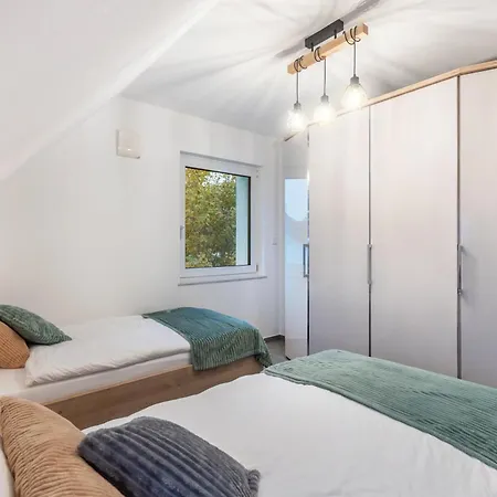 Wellnesshaus Am Wald Tatil Evi *