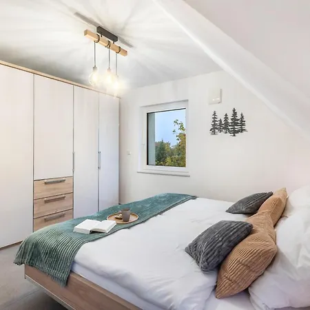 Wellnesshaus Am Wald Tatil Evi *